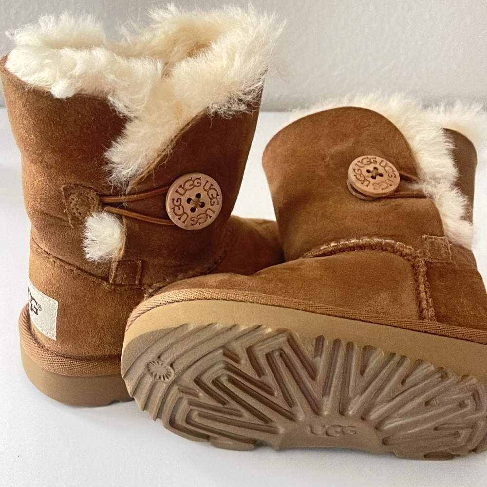 Toddler uggs